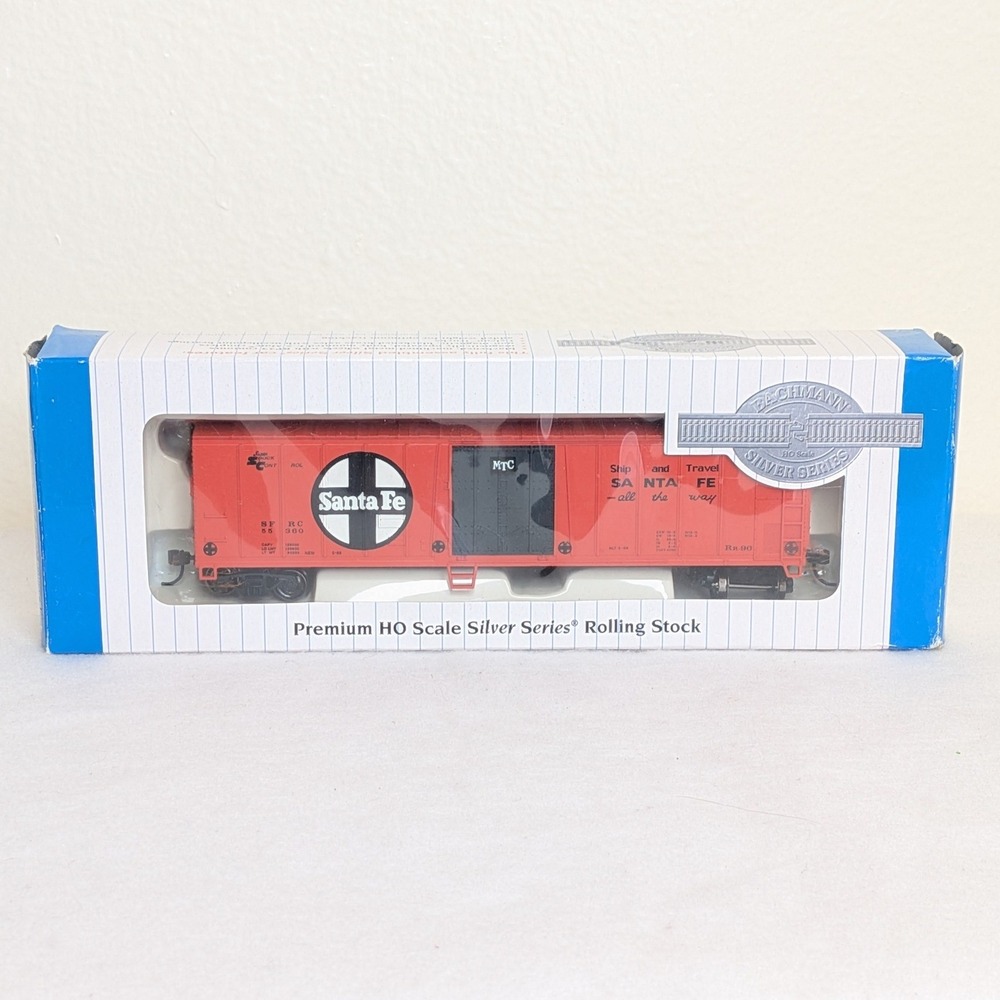 NIB Bachmann Silver Series HO Scale Santa Fe 50' Red Miniature Boxcar 17902